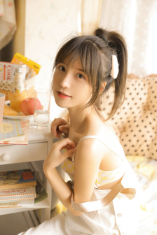 小沢アリス